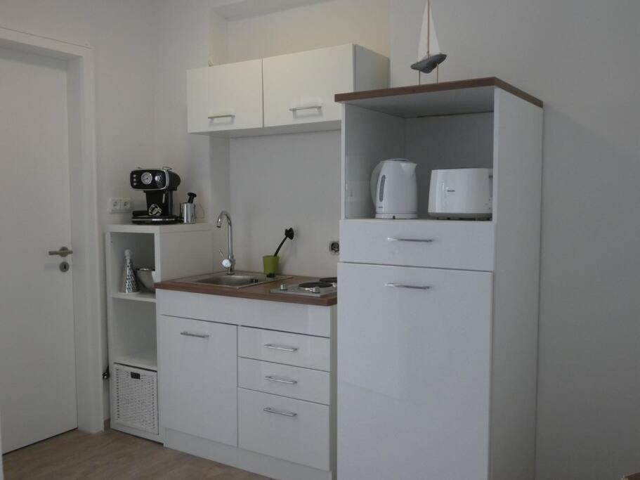 Ruhiges Garten-Studio Chiara Gstadt Laeufers Chiemsee Holiday Home غشتات أم كيمزي المظهر الخارجي الصورة